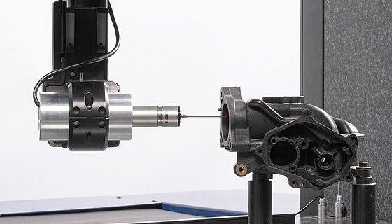 01.09.2023 | News on multi-sensor systems - Infinitely variable rotary/tilt head for optical distance sensors and tactile sensors