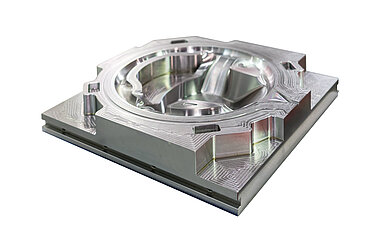 Syringes and die-casting moulds