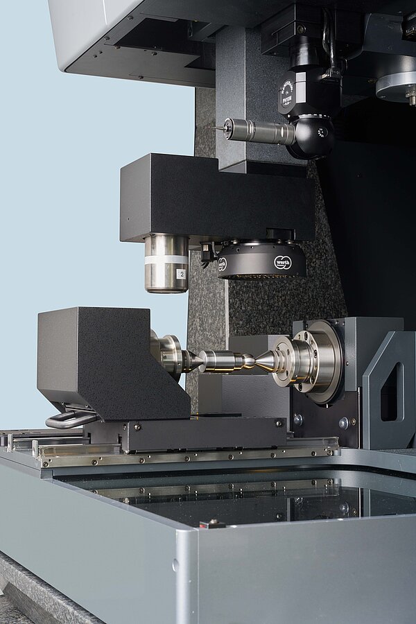 Roundness and straightness measurement