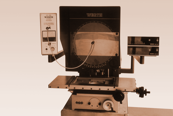 1977 - Werth Tastauge